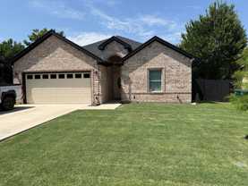 2808 Binyon Ave - Photo 1 of 1
