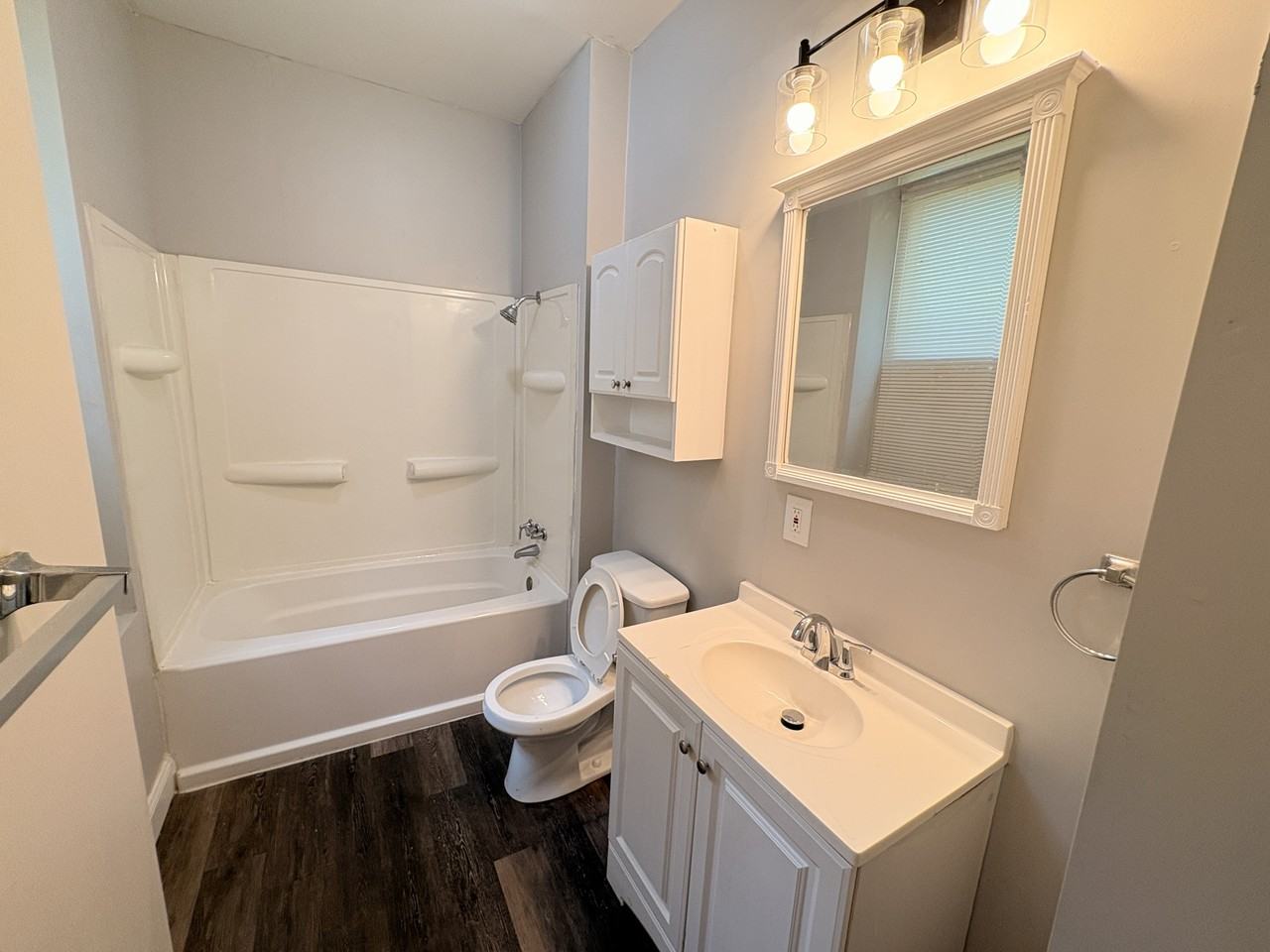 2127 Chippewa St #1 - Photo 7 of 21