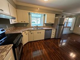 featured image of 1834 S Hawthorne Park Dr