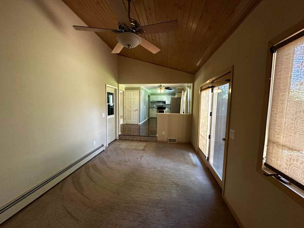 1834 S Hawthorne Park Dr - Photo 4 of 20