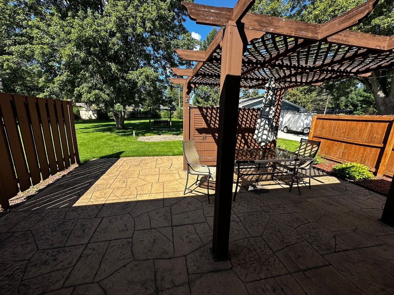 1834 S Hawthorne Park Dr - Photo 5 of 20