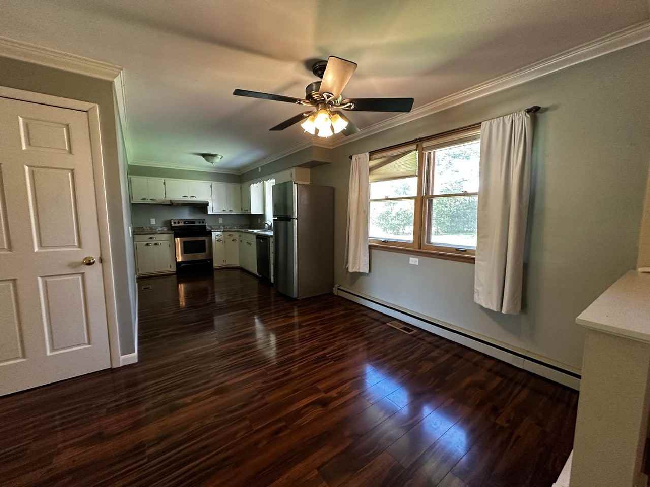 1834 S Hawthorne Park Dr - Photo 7 of 20
