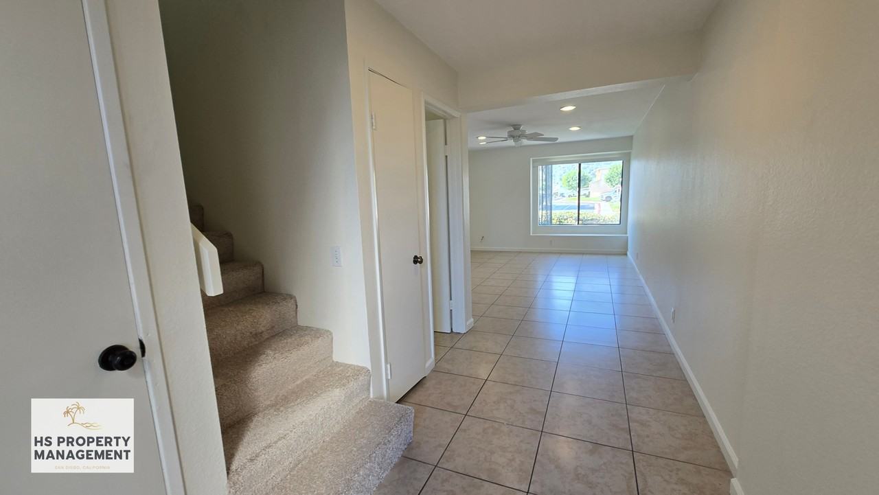 1542 Granite Hills DriveUnit C - Photo 2 of 29