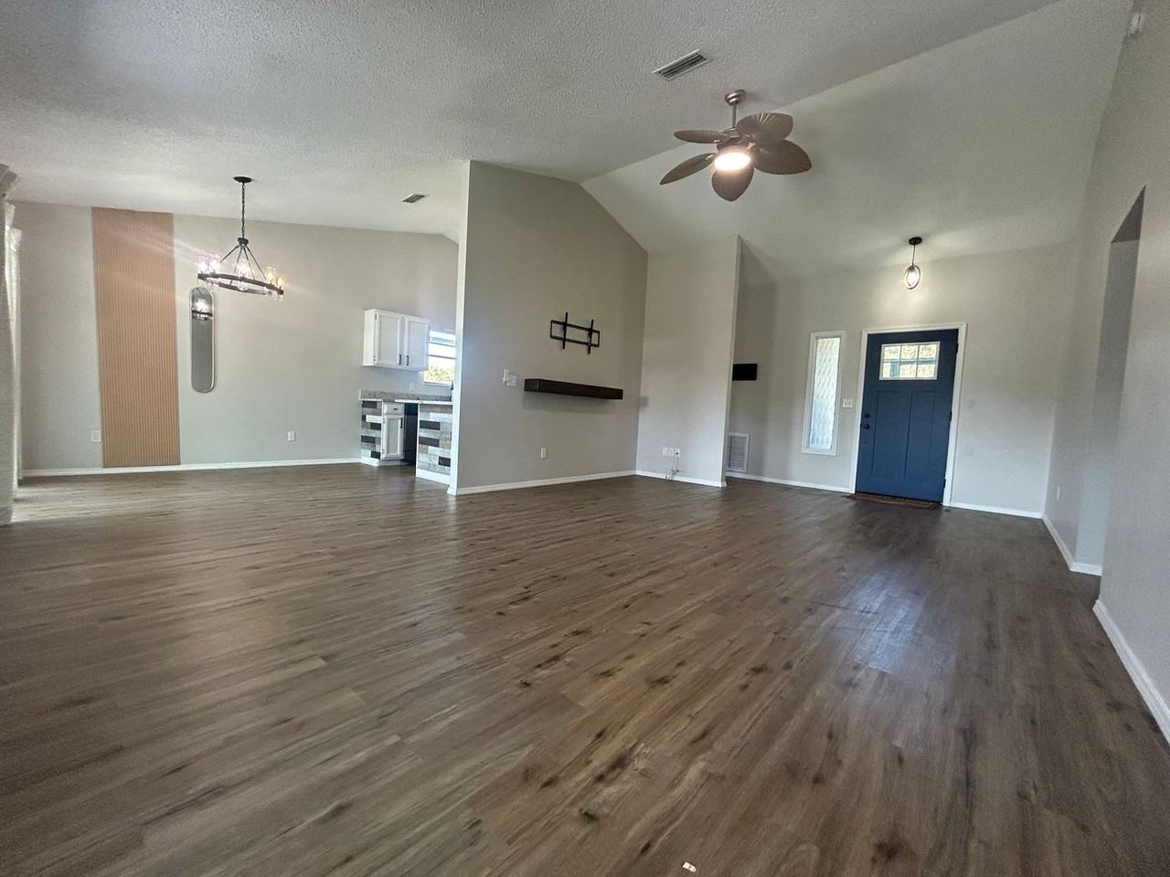 615 Seven Gables Cir Se - Photo 4 of 22