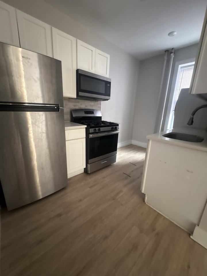 19 Kensington Avenue #403 - Photo 4 of 8