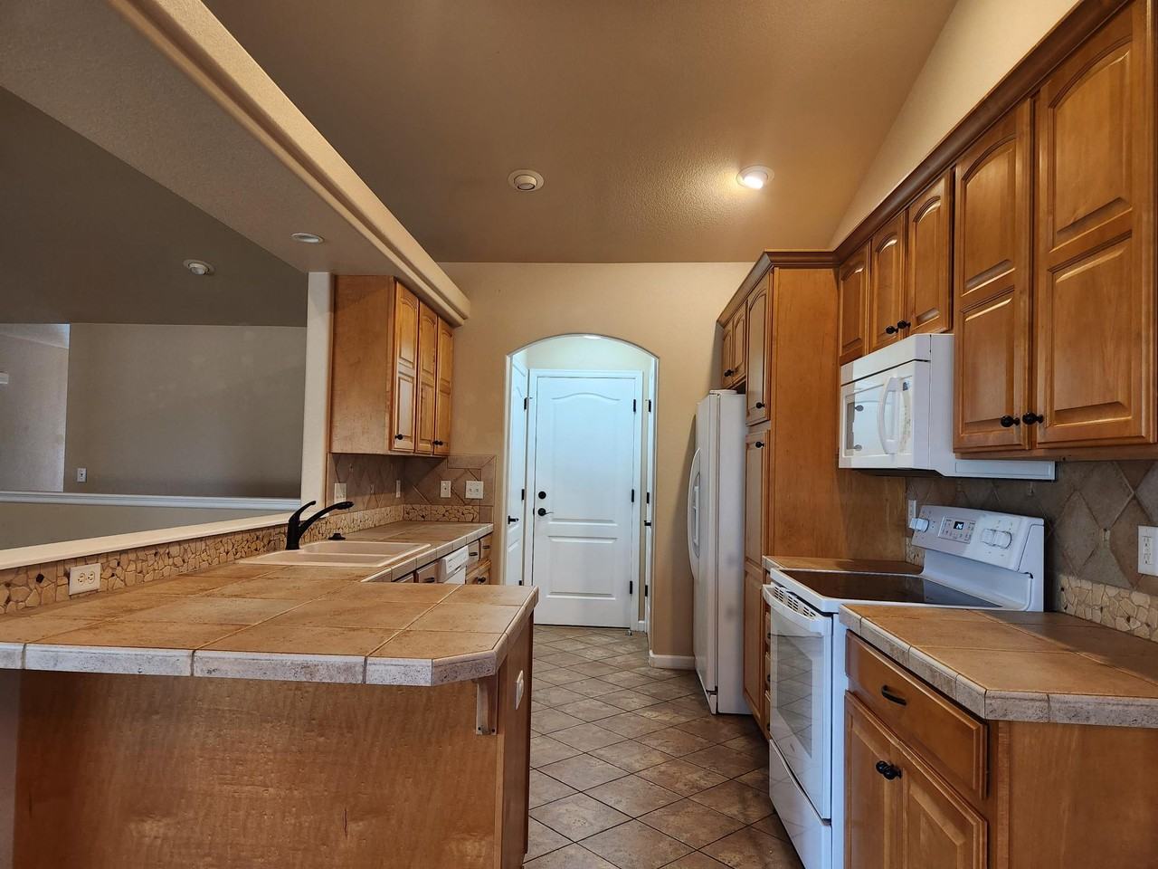 157 Beacon Way #0 - Photo 6 of 20