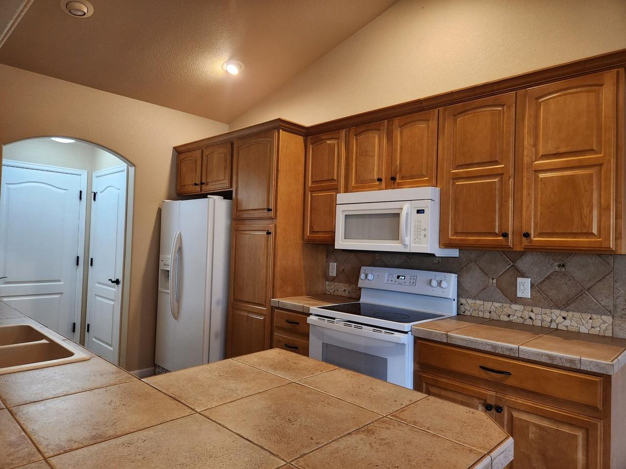 157 Beacon Way #0 - Photo 7 of 20