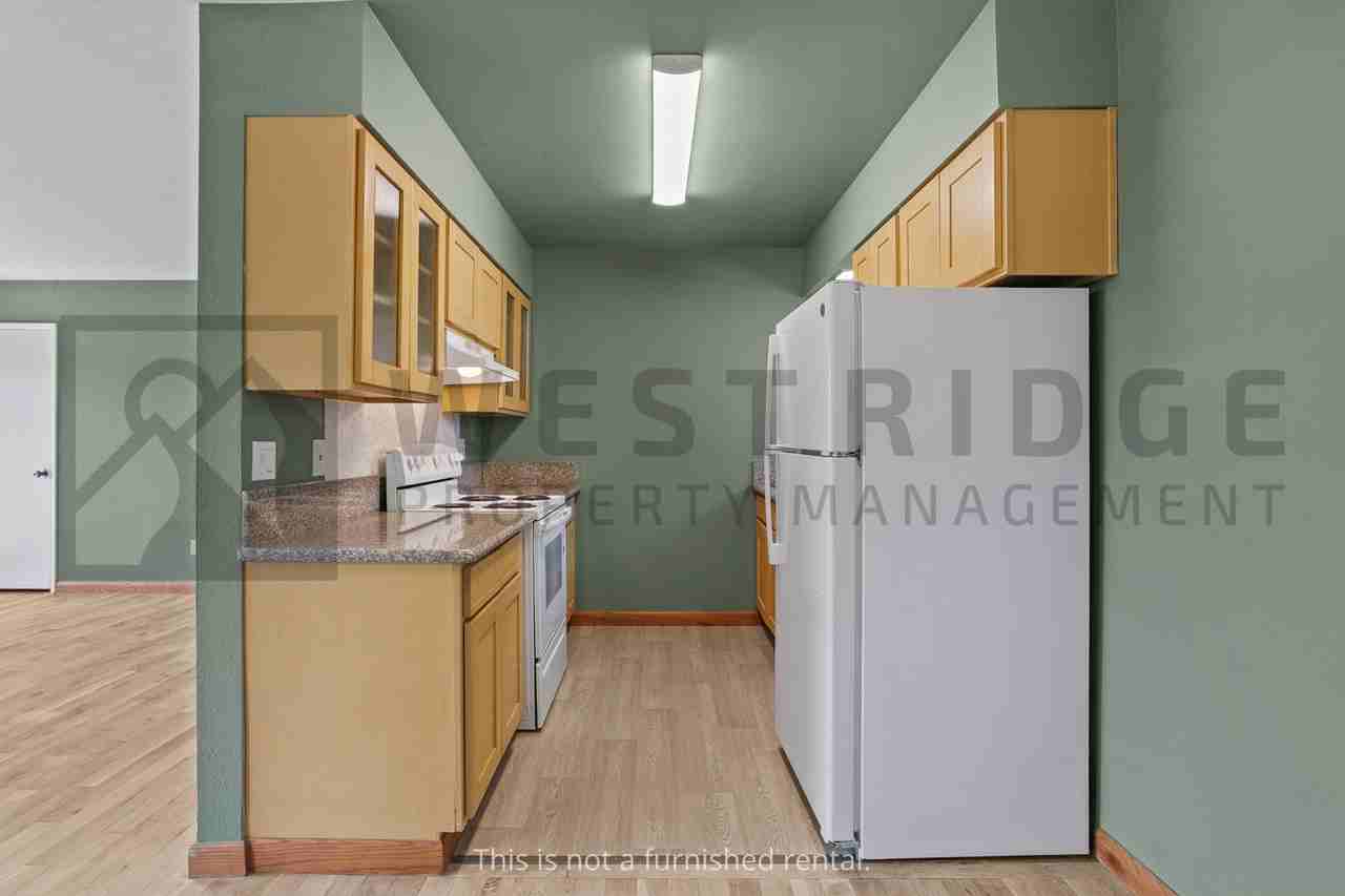 6855 Sw Capitol Hwy #C - Photo 5 of 16