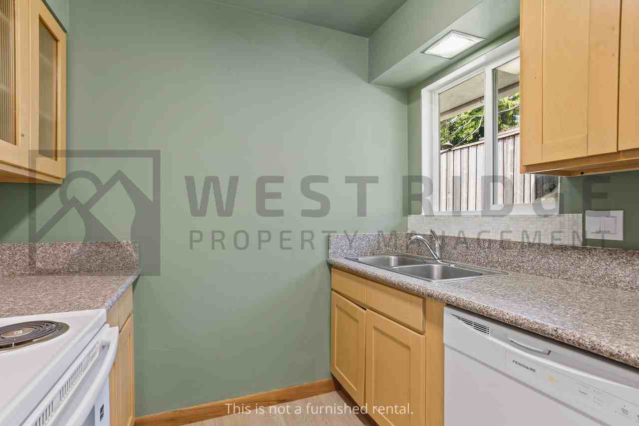 6855 Sw Capitol Hwy #C - Photo 7 of 16