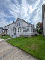 featured image of 506 Locust St #1