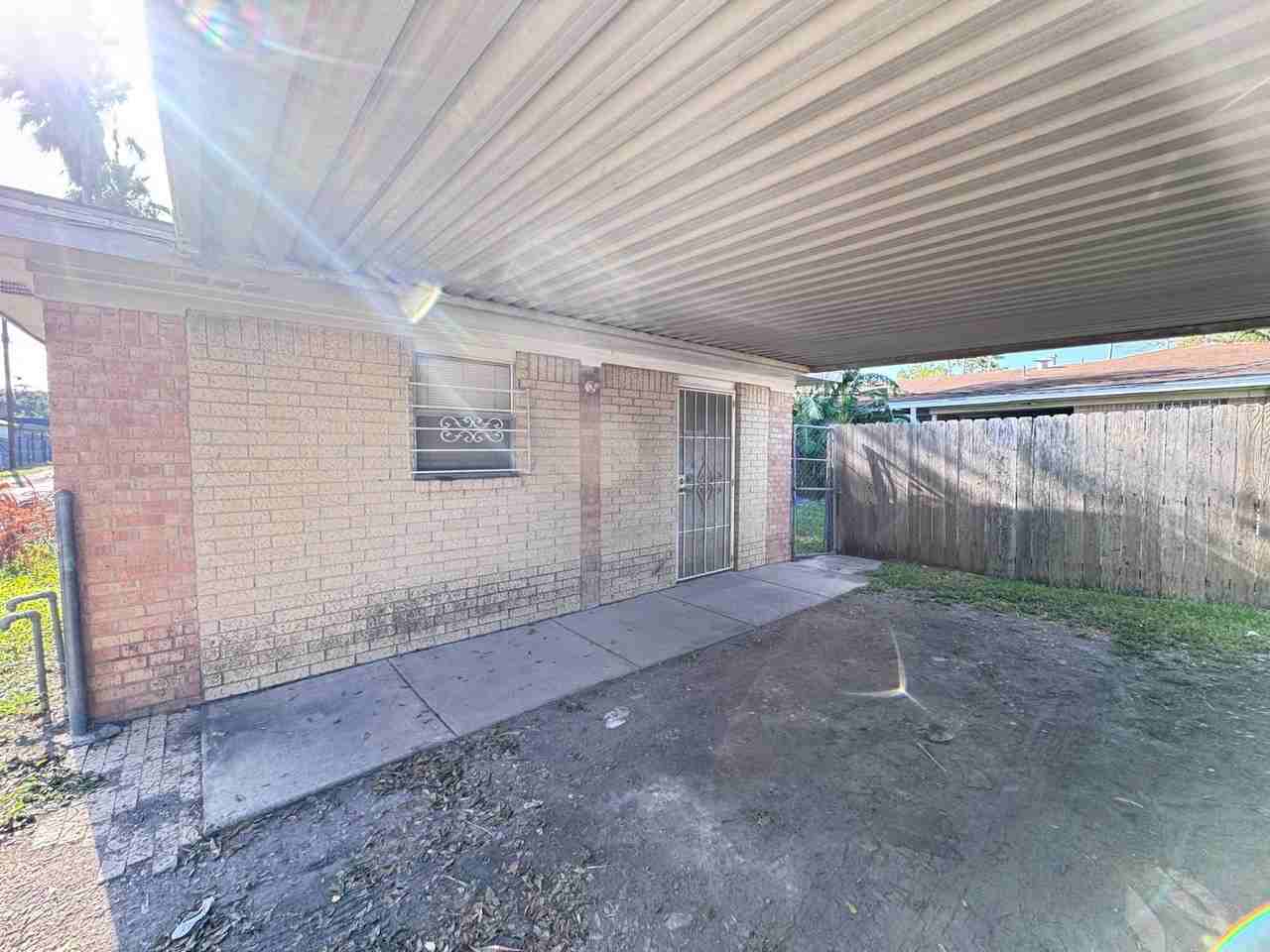 812 Walnut Ave #1 - Photo 2 of 8