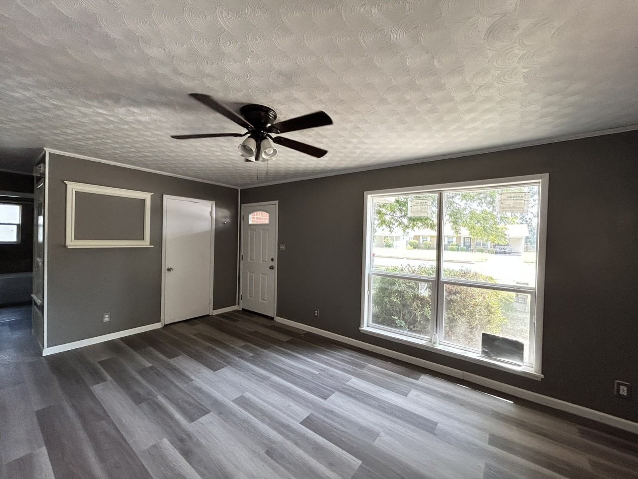 2805 Belmoor Dr #1 - Photo 4 of 15