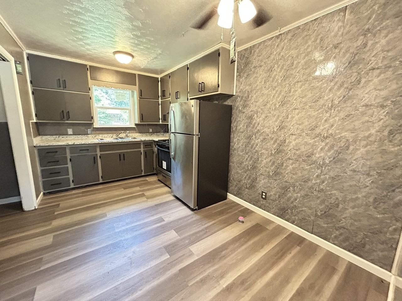 2805 Belmoor Dr #1 - Photo 6 of 15