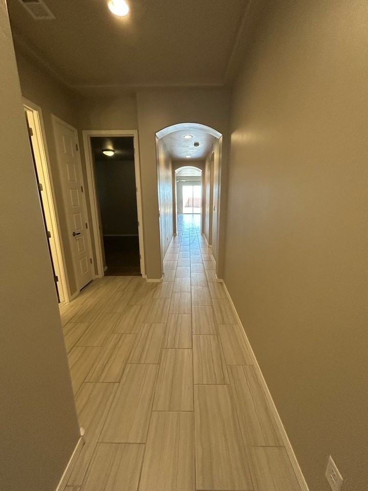 280 Michael Ave Sw - Photo 5 of 20