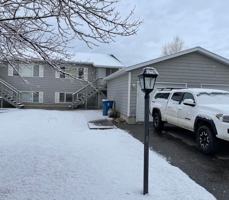 featured image of 594 W Shore Dr