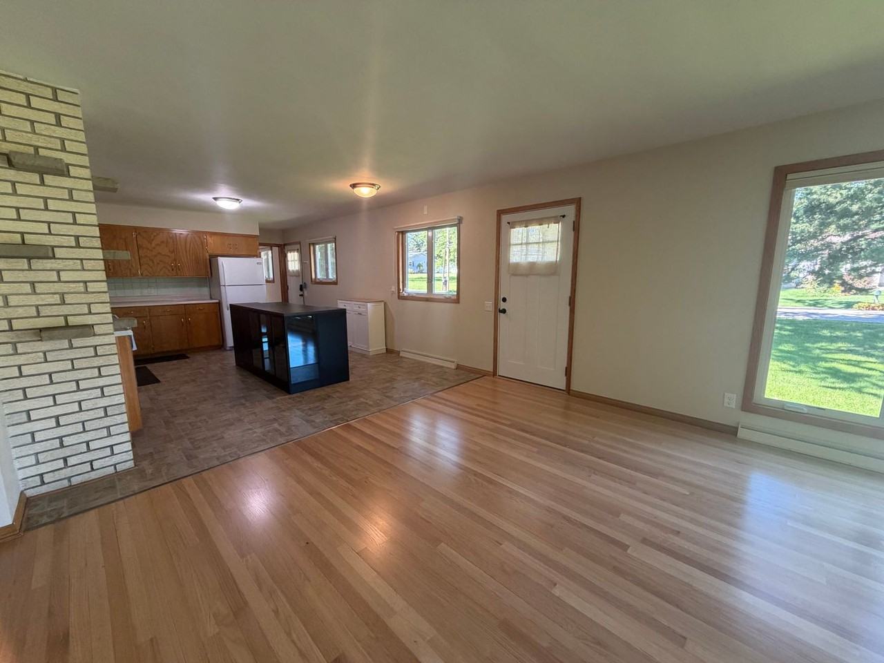 2364 S Syene Rd - Photo 3 of 26
