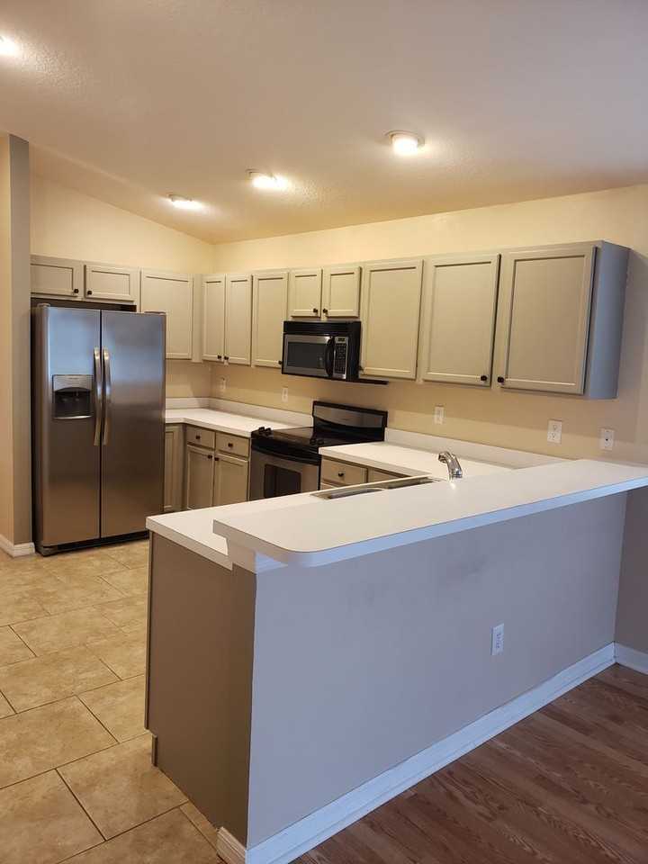 31316 Triborough Dr - Photo 4 of 13