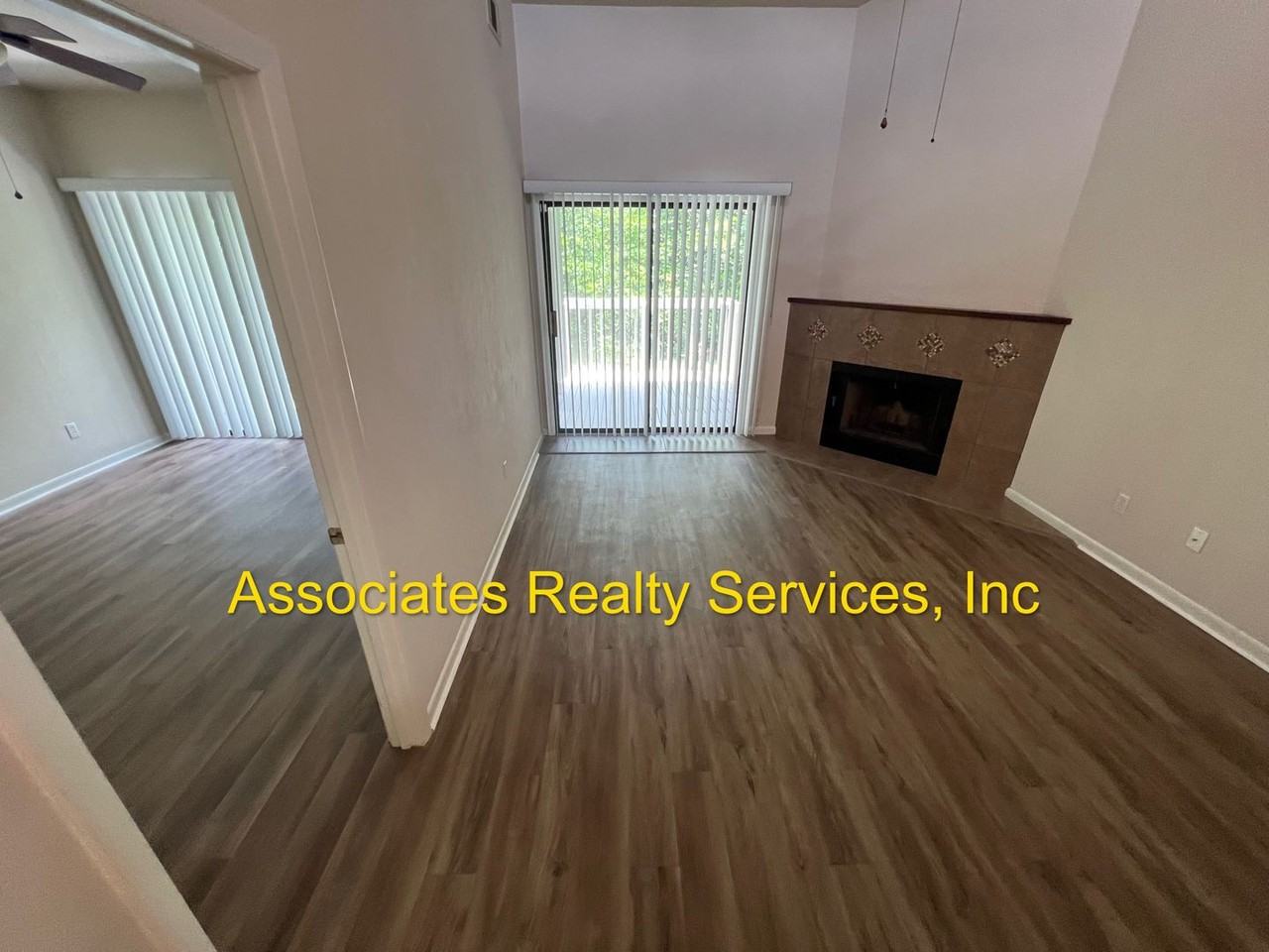 3966 Nw 29th Ln - Photo 5 of 7