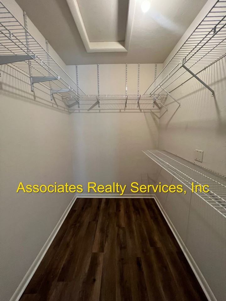 3966 Nw 29th Ln - Photo 6 of 7