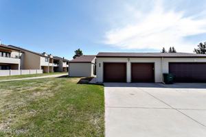 featured image of 909 Indian Hills Dr