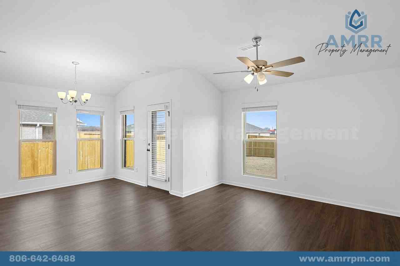 126 Sw Vanessa St - Photo 7 of 33