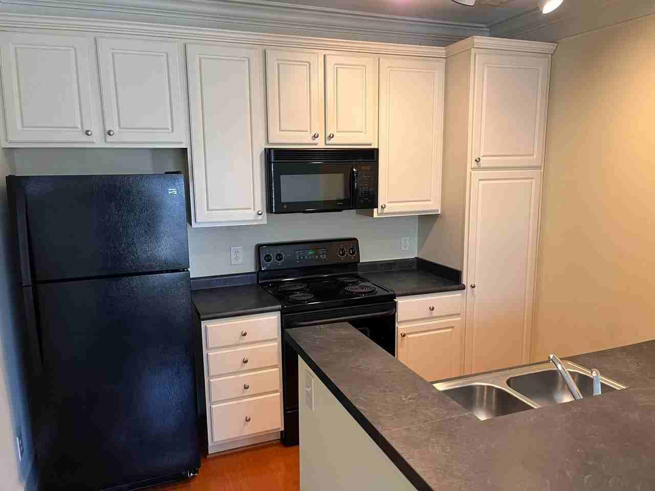 901 Canenaugh Dr #204 - Photo 2 of 10
