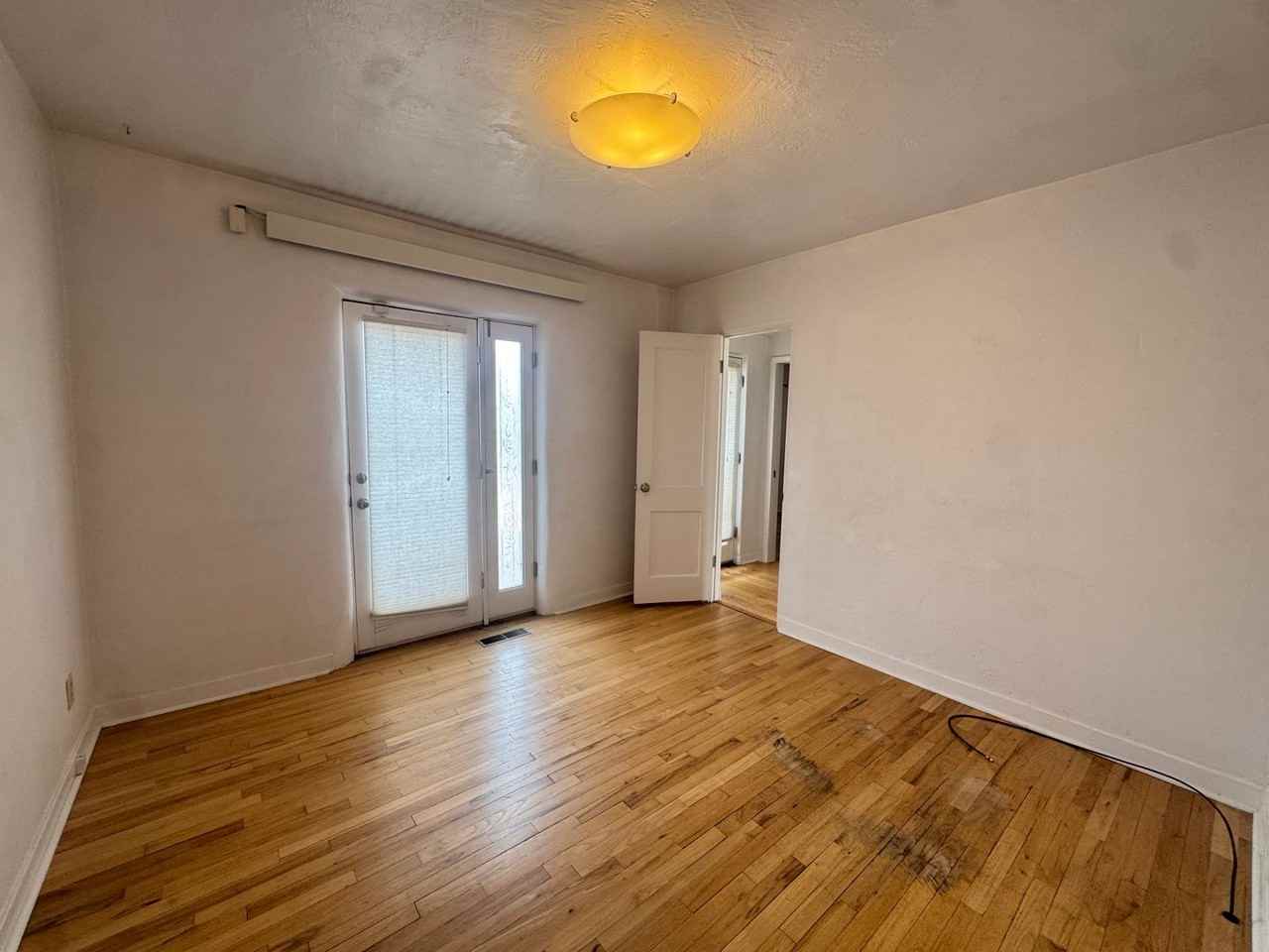 1210 Jackson St Se - Photo 7 of 12