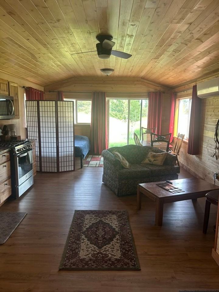 218B Pheasant Rd - Photo 2 of 14