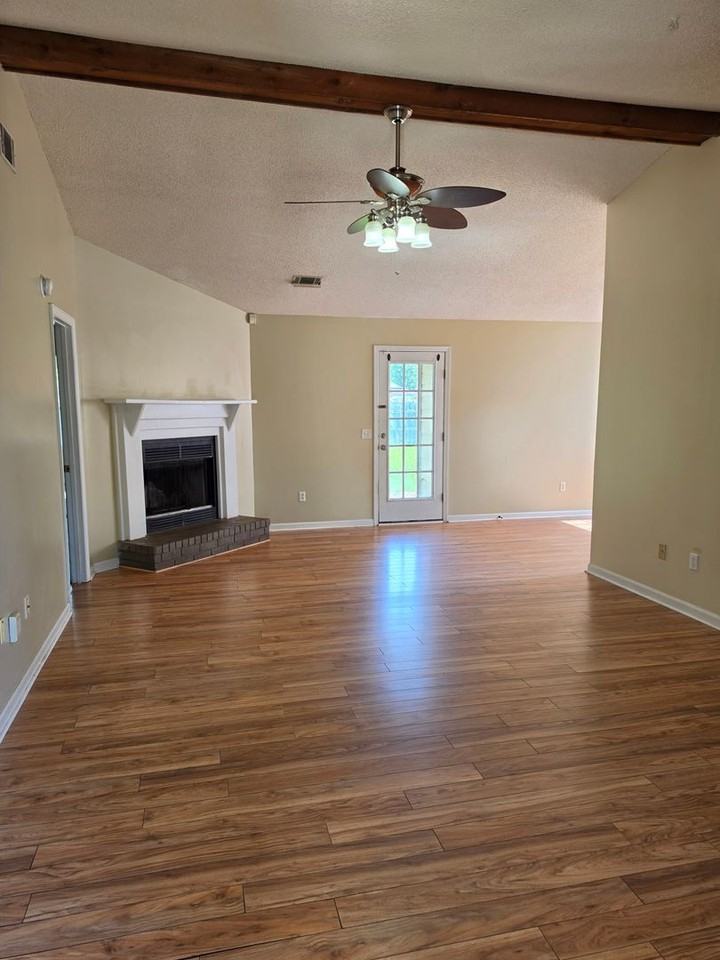 620 Honey Ridge Ln - Photo 4 of 24