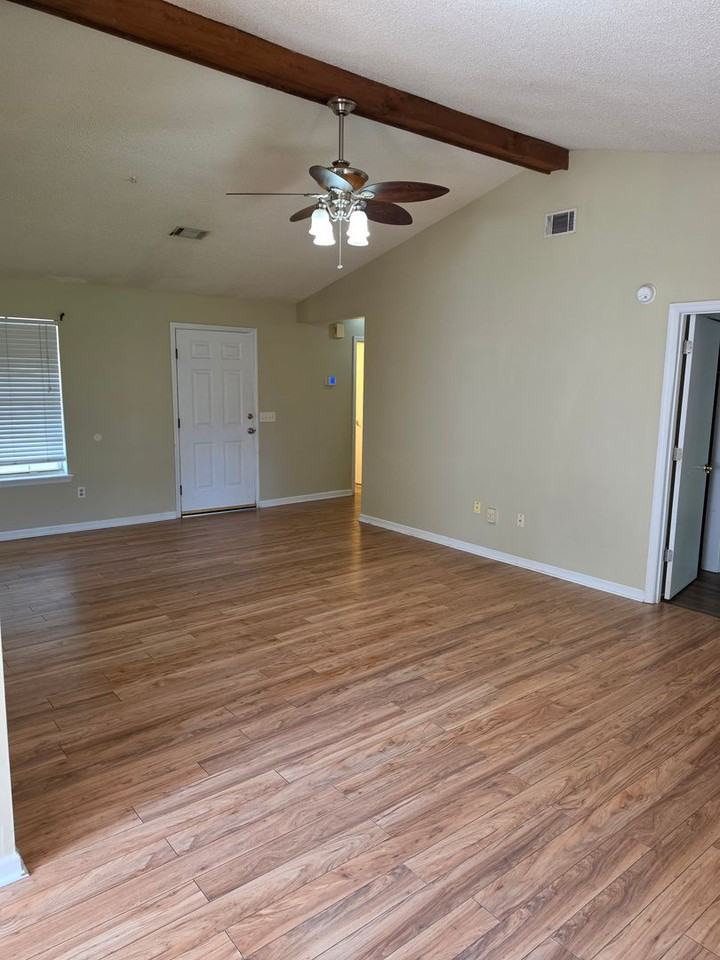 620 Honey Ridge Ln - Photo 7 of 24