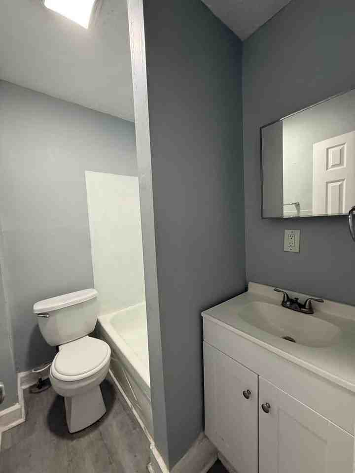 2826 N Denny St #B - Photo 5 of 10