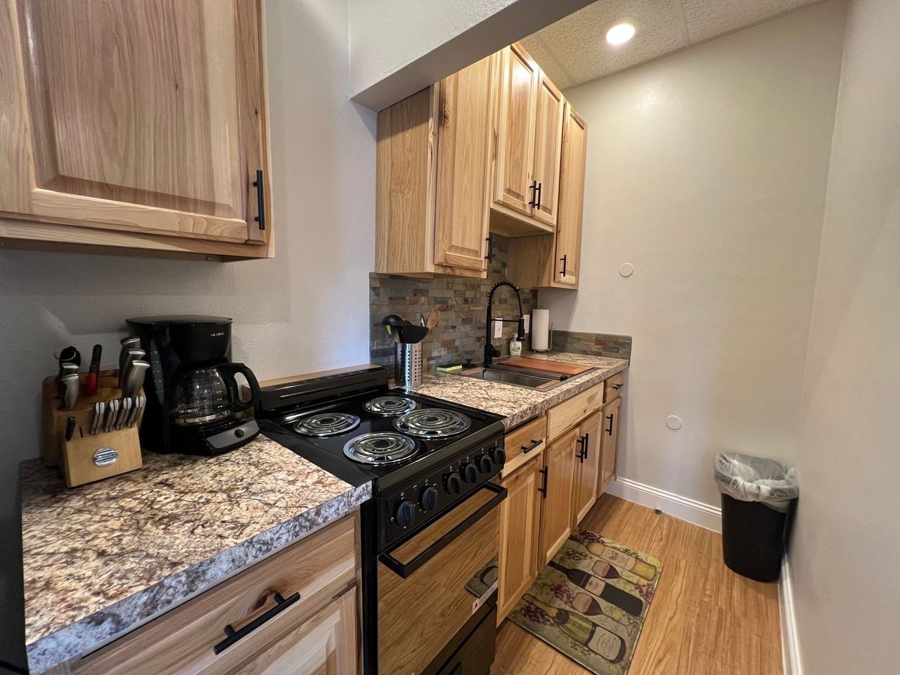 1001 6th Ave N #4 - Photo 2 of 11
