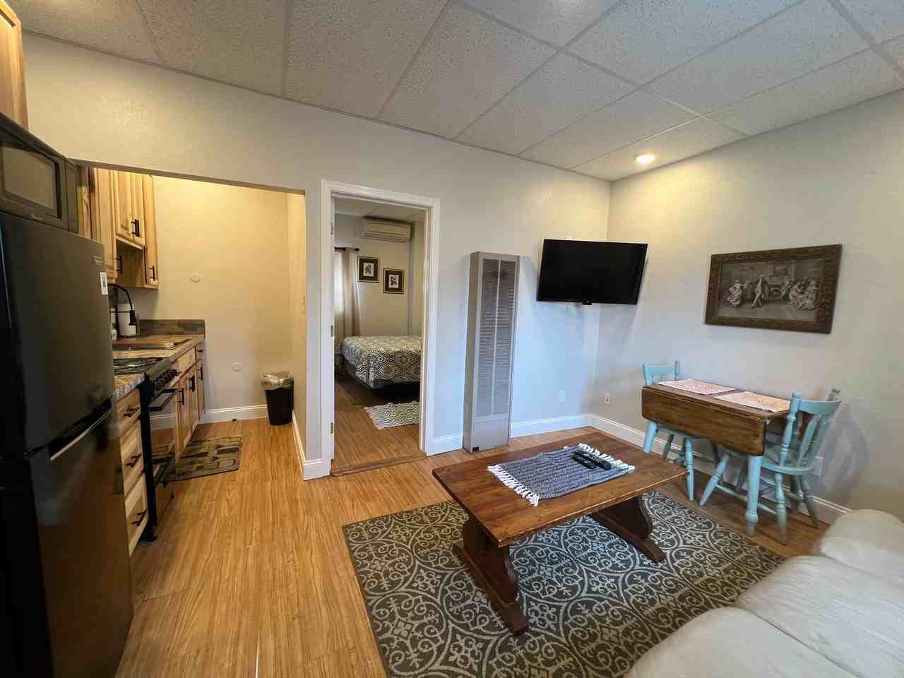 1001 6th Ave N #4 - Photo 3 of 11