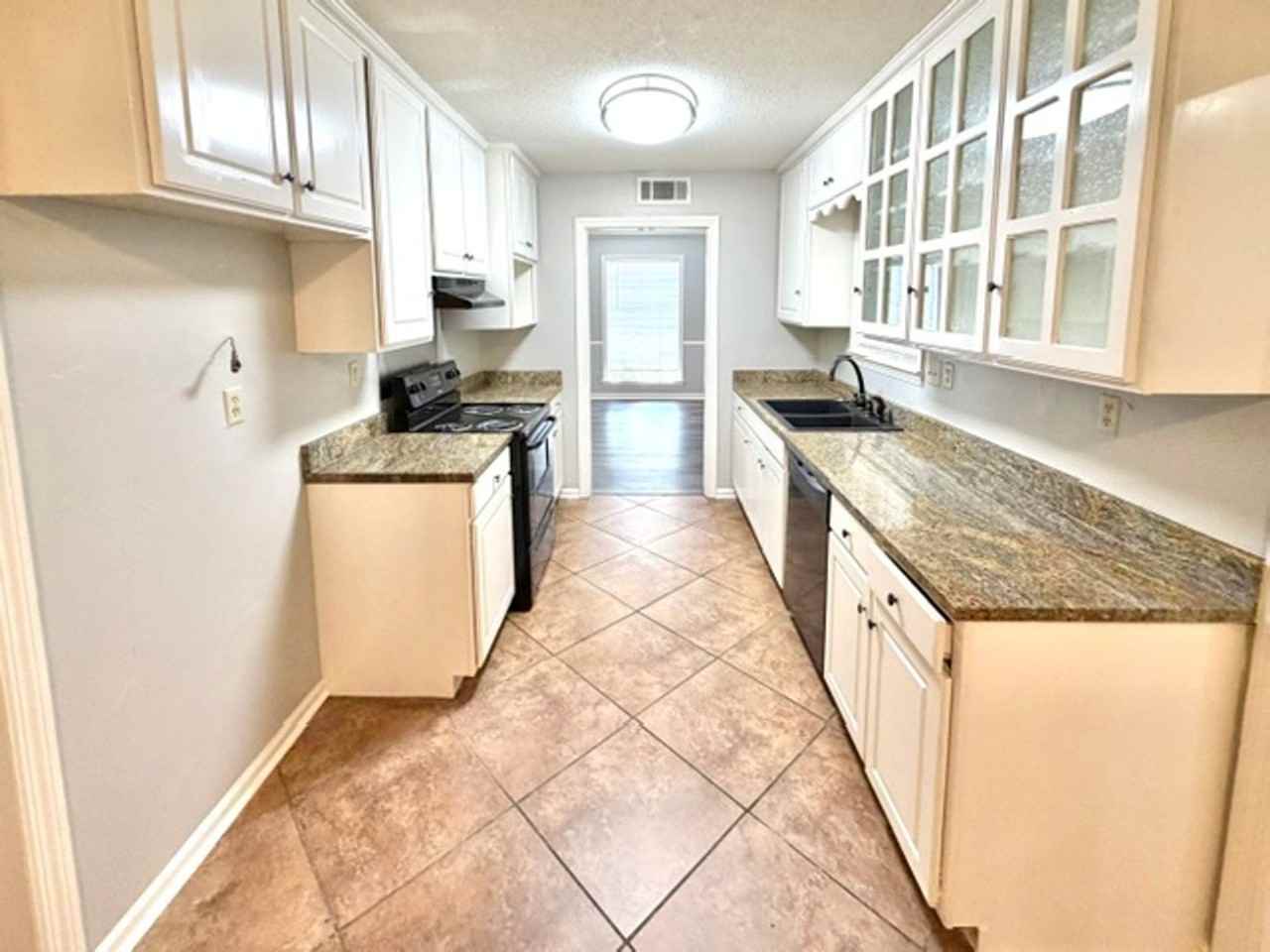 5712 Robin Hop Ln - Photo 5 of 14