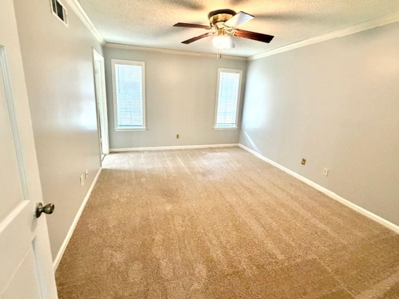 5712 Robin Hop Ln - Photo 7 of 14