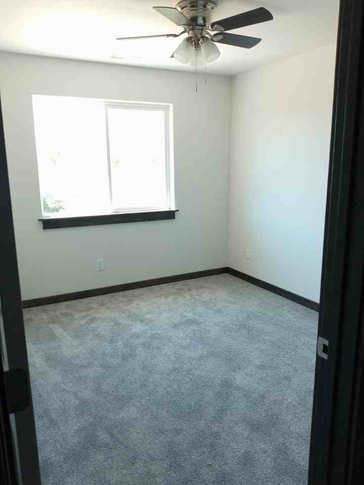 1516 Butler Creek Ave - Photo 6 of 14
