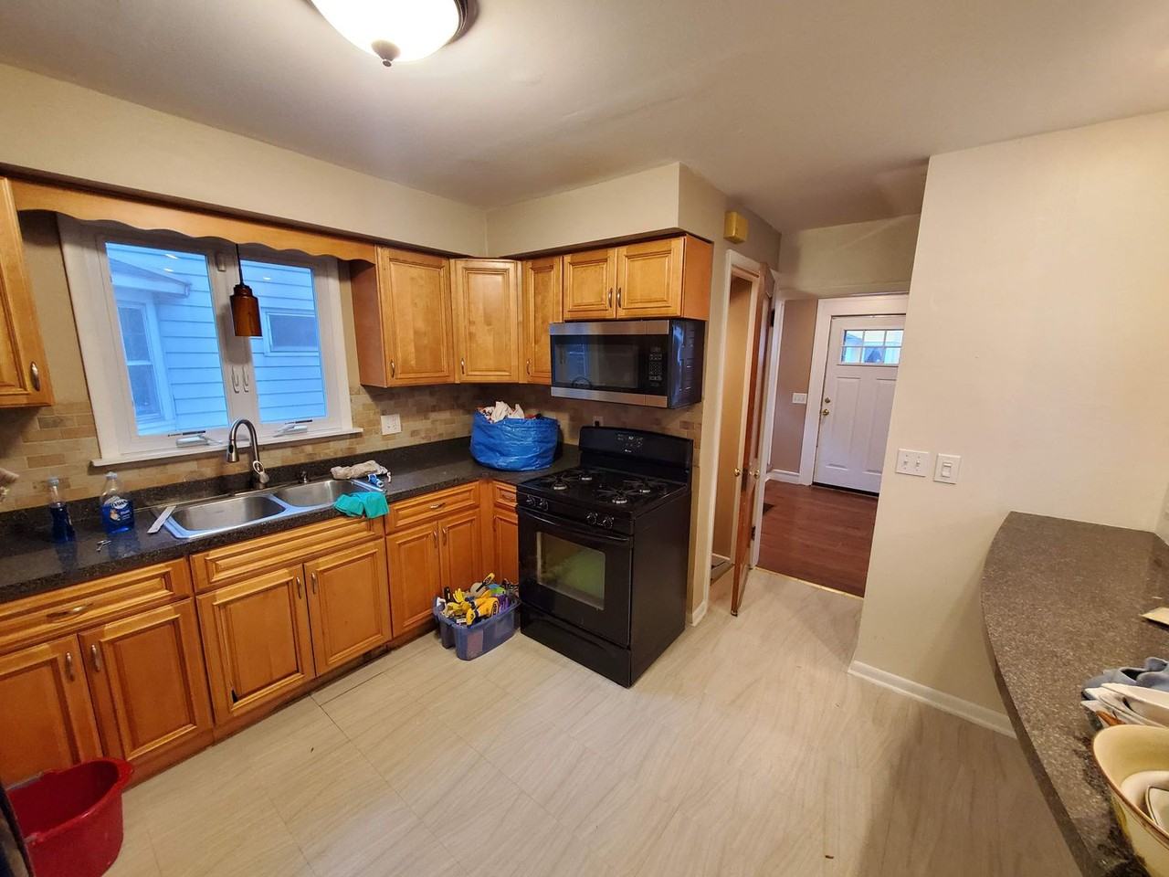 118 Indiana St - Photo 5 of 13