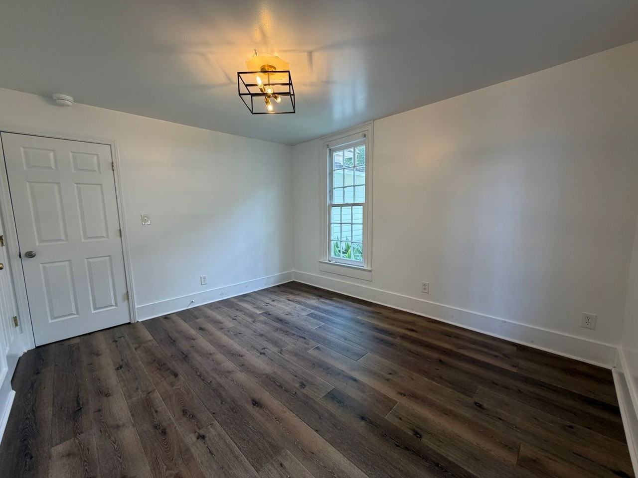 153 Gholston St - Photo 5 of 11
