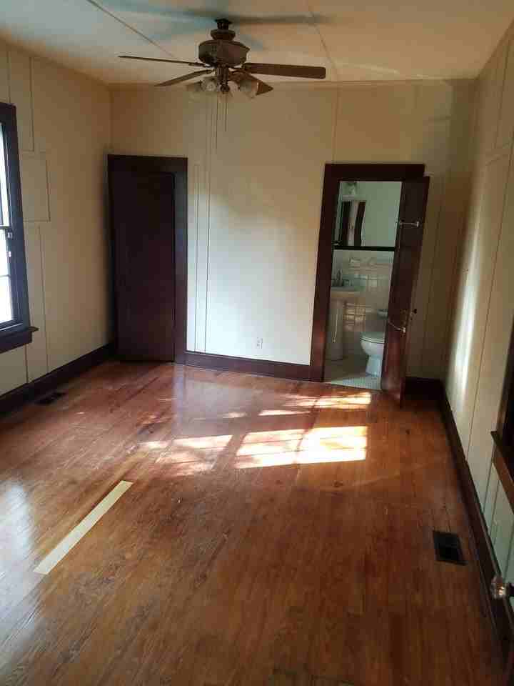 525 Oakland Ave E - Photo 6 of 19