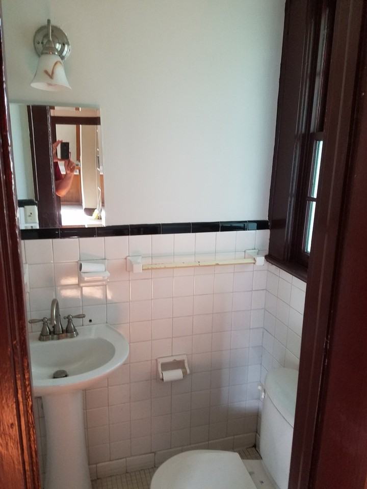 525 Oakland Ave E - Photo 7 of 19