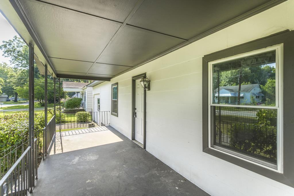 1140 Schley St #1 - Photo 6 of 26