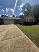 featured image of 108 Rochelle Ct #1
