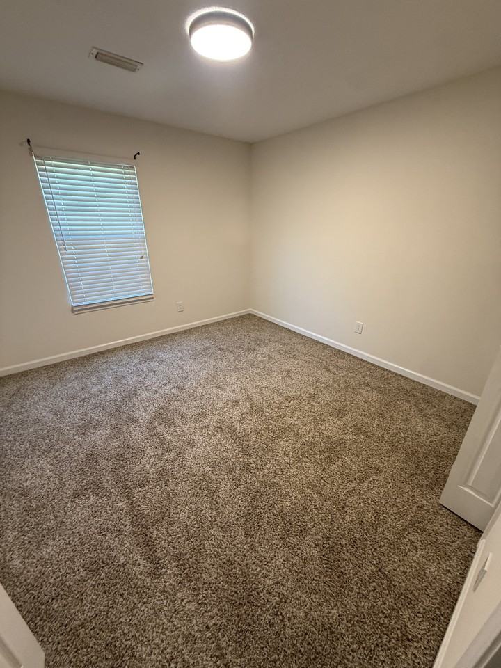 108 Rochelle Ct #1 - Photo 6 of 12