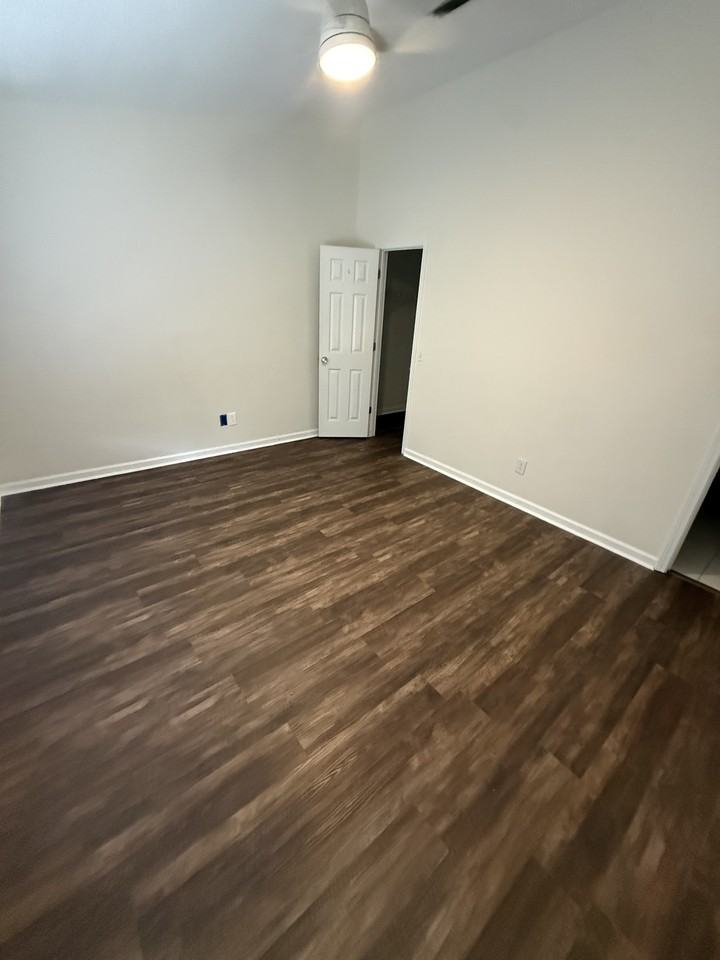 108 Rochelle Ct #1 - Photo 7 of 12
