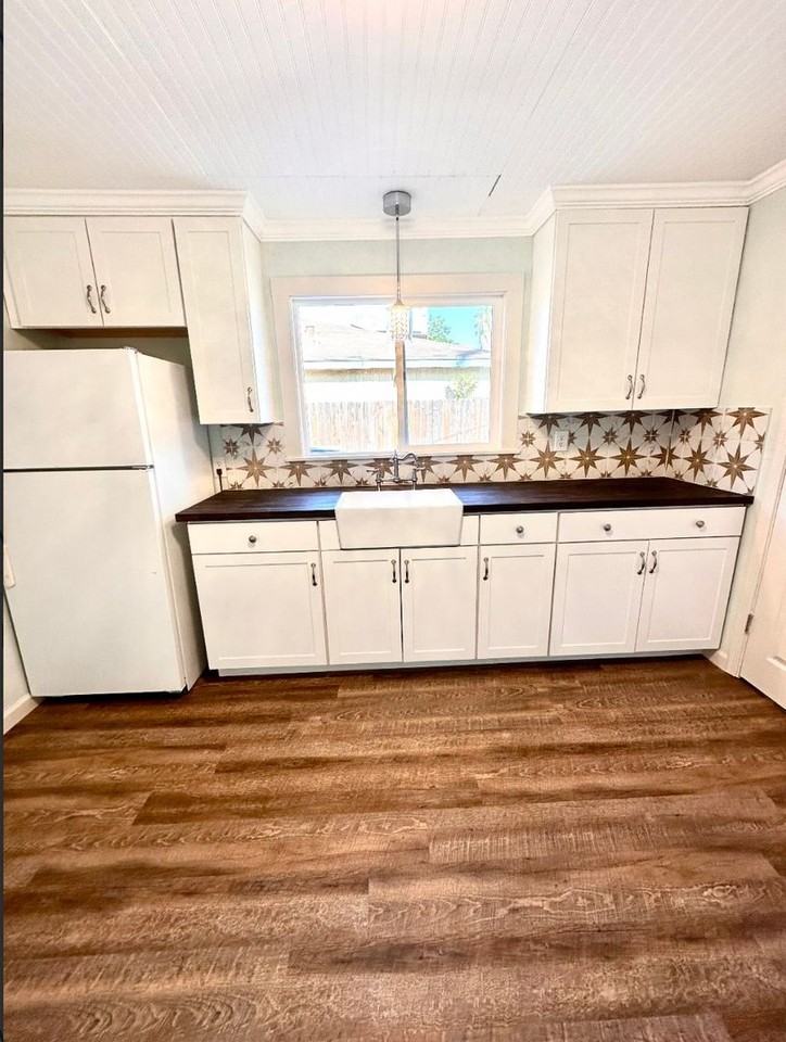 936 E Cornell Ave - Photo 4 of 26