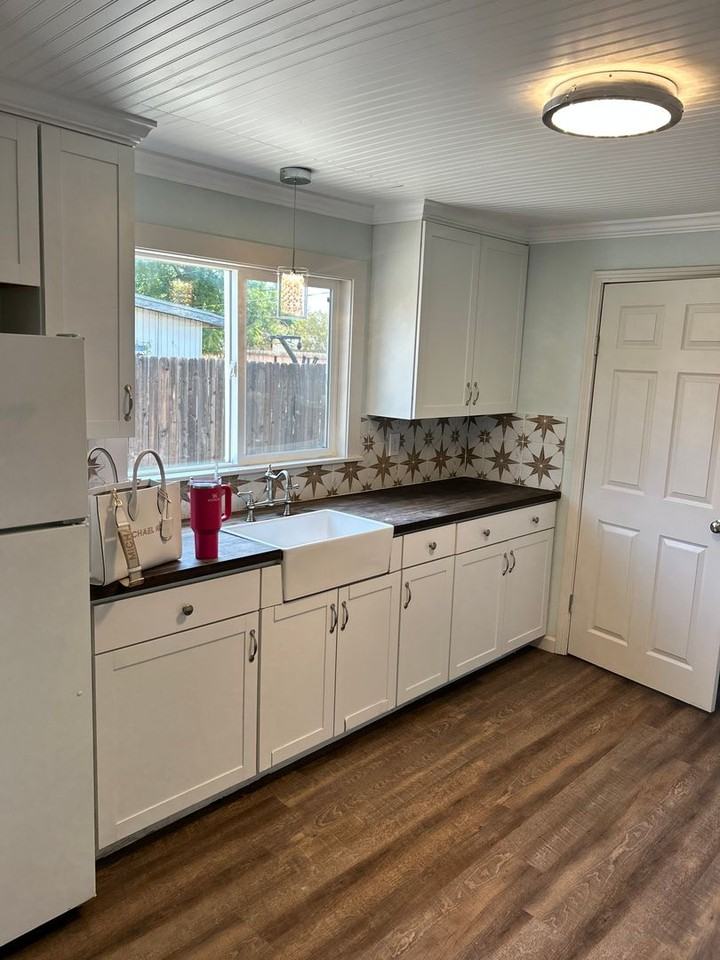 936 E Cornell Ave - Photo 6 of 26