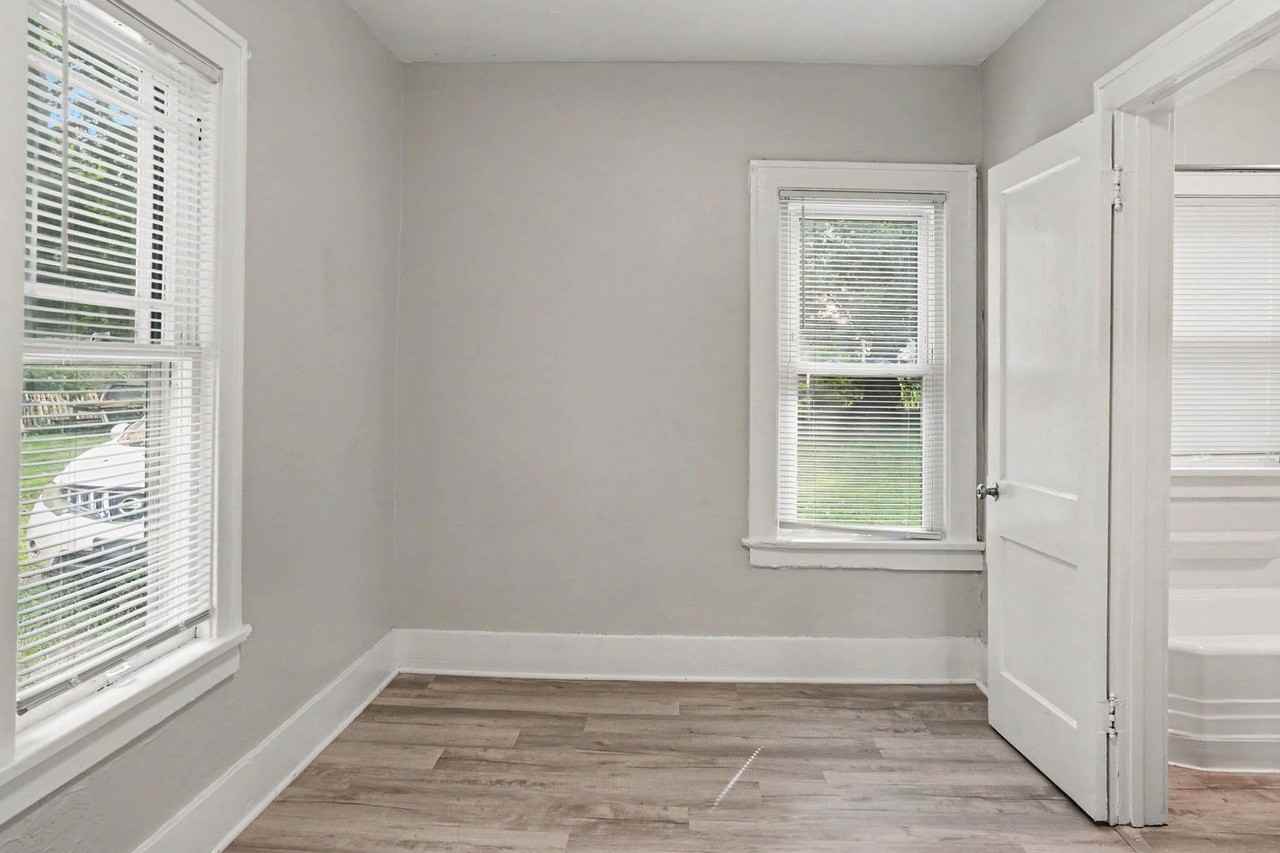 630 Dayton Ave - Photo 6 of 20