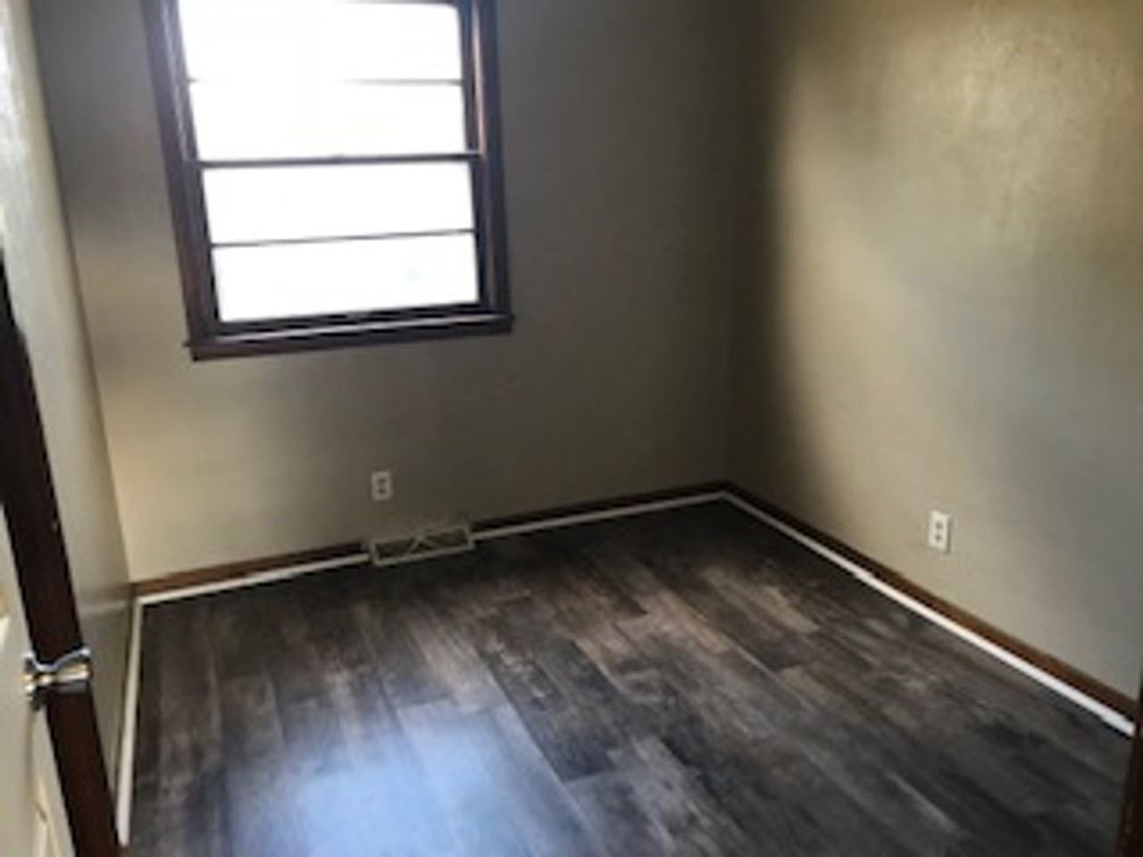 622 Keystone St - Photo 3 of 6