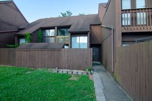2 Hickory Ct - Photo 1 of 1