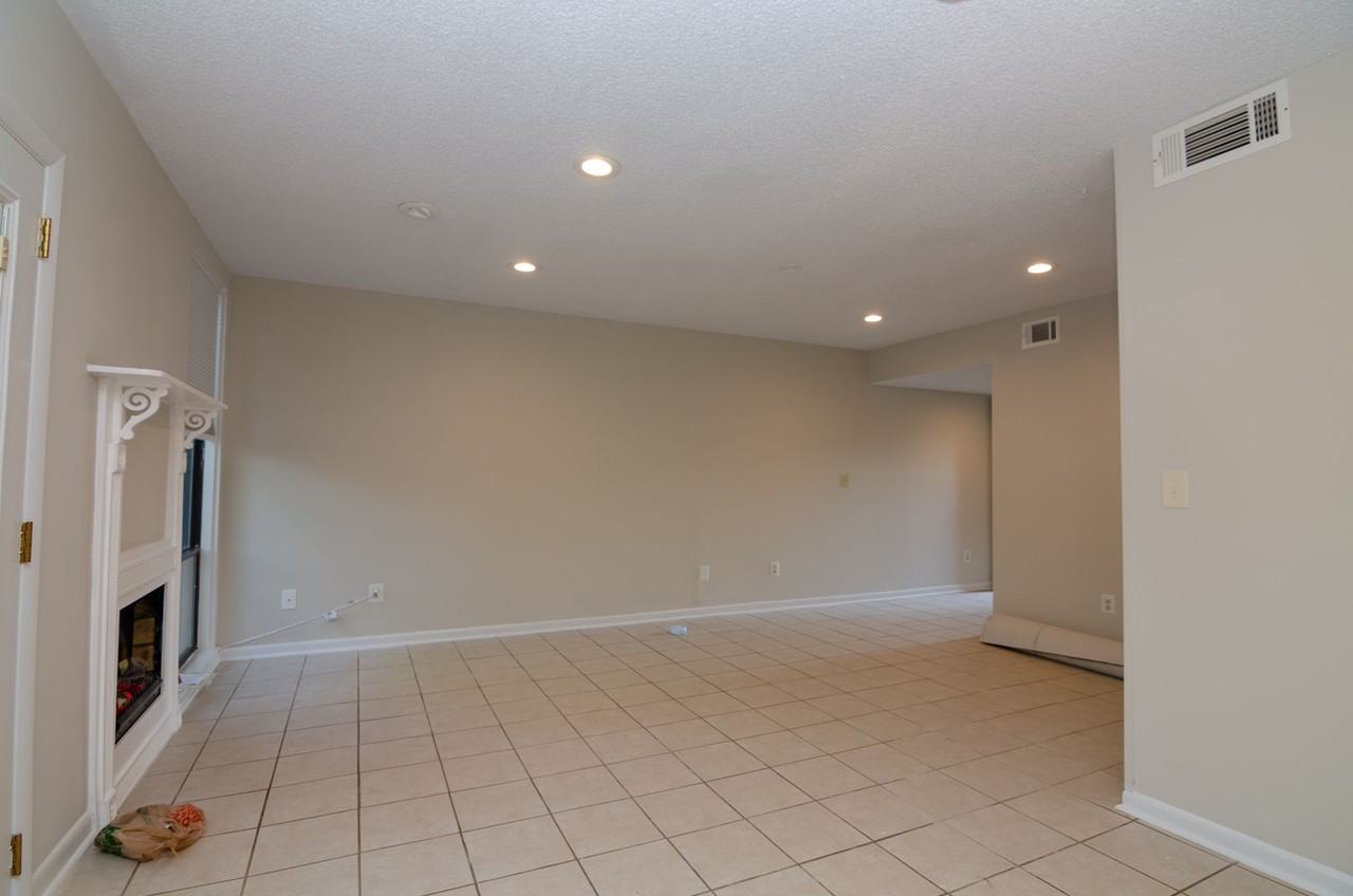 2 Hickory Ct - Photo 3 of 14